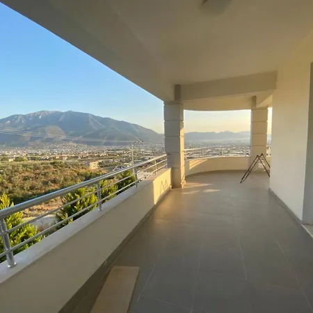 Splendid With Shared Pool In Daire *